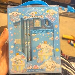 NWT Cinnamoroll kids stationery set